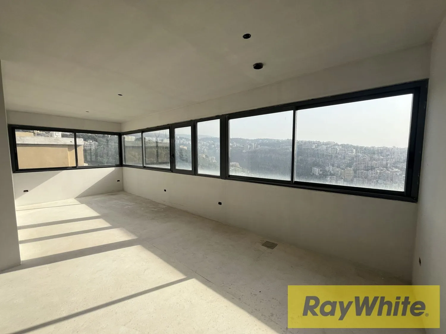 Office For Rent In Mansourieh – 100 Sqm — الصورة 2