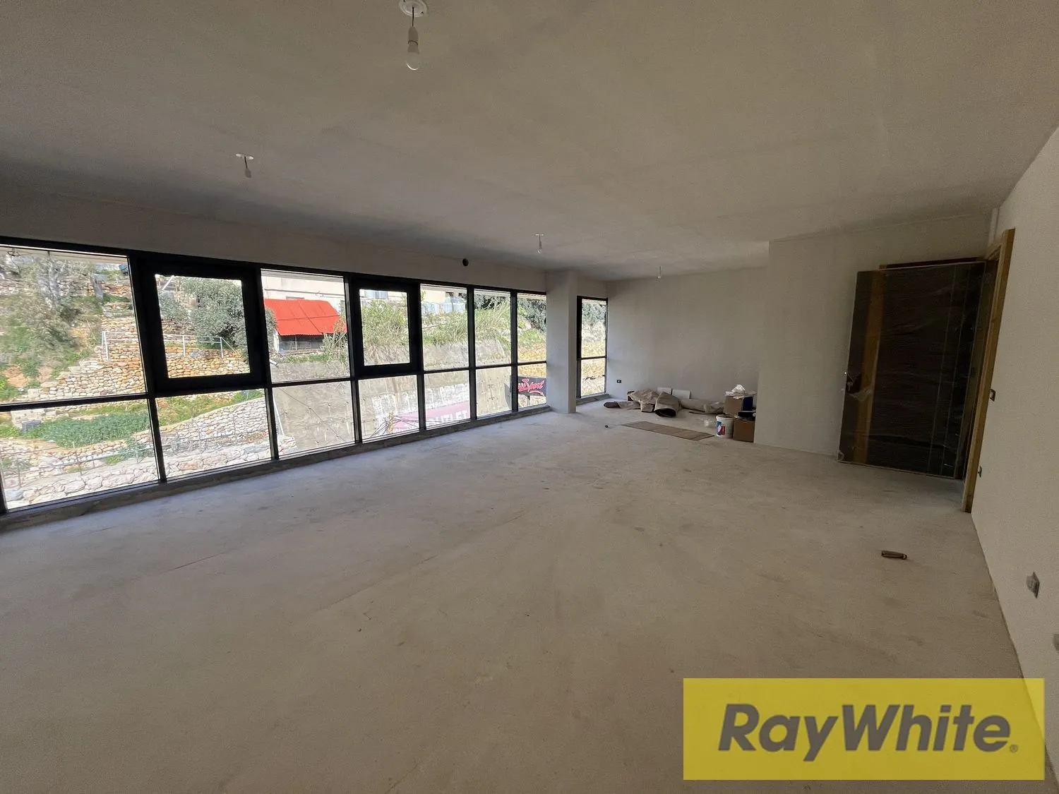 Office For Rent In Mansourieh – 75 Sqm