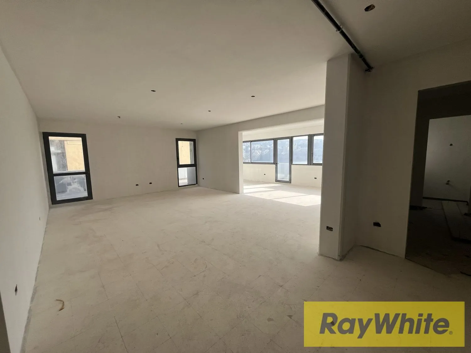 For Rent Office In Mansourieh
