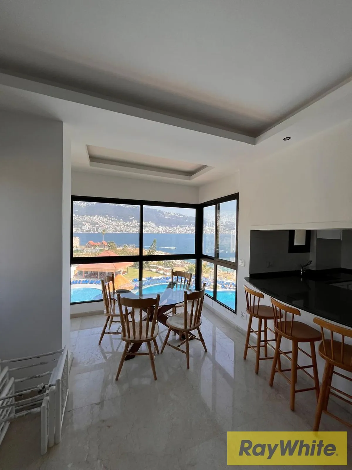 Chalet For Sale In Tabarja – 90 Sqm | Sea View — الصورة 2