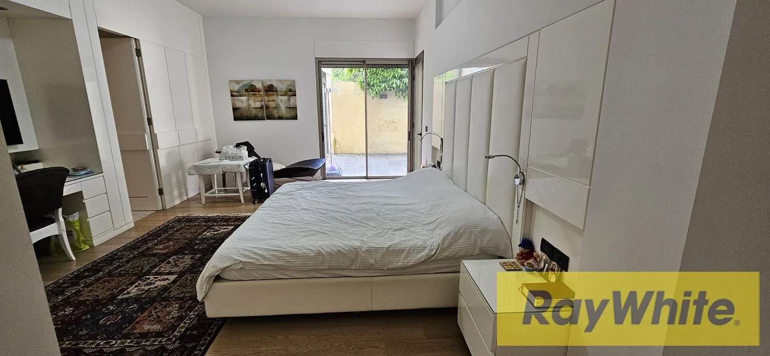 Apartment For Sale In Heart Of Yarzeh|garden — الصورة 2