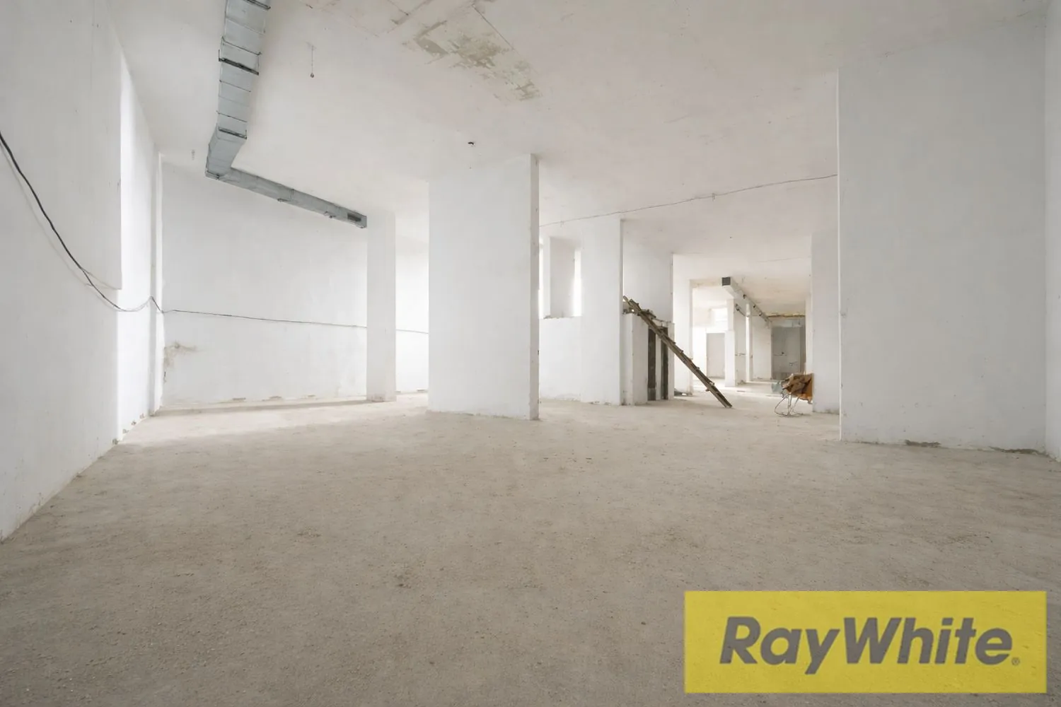 Warehouse For Sale In Jdeideh – 600 Sqm — الصورة 2