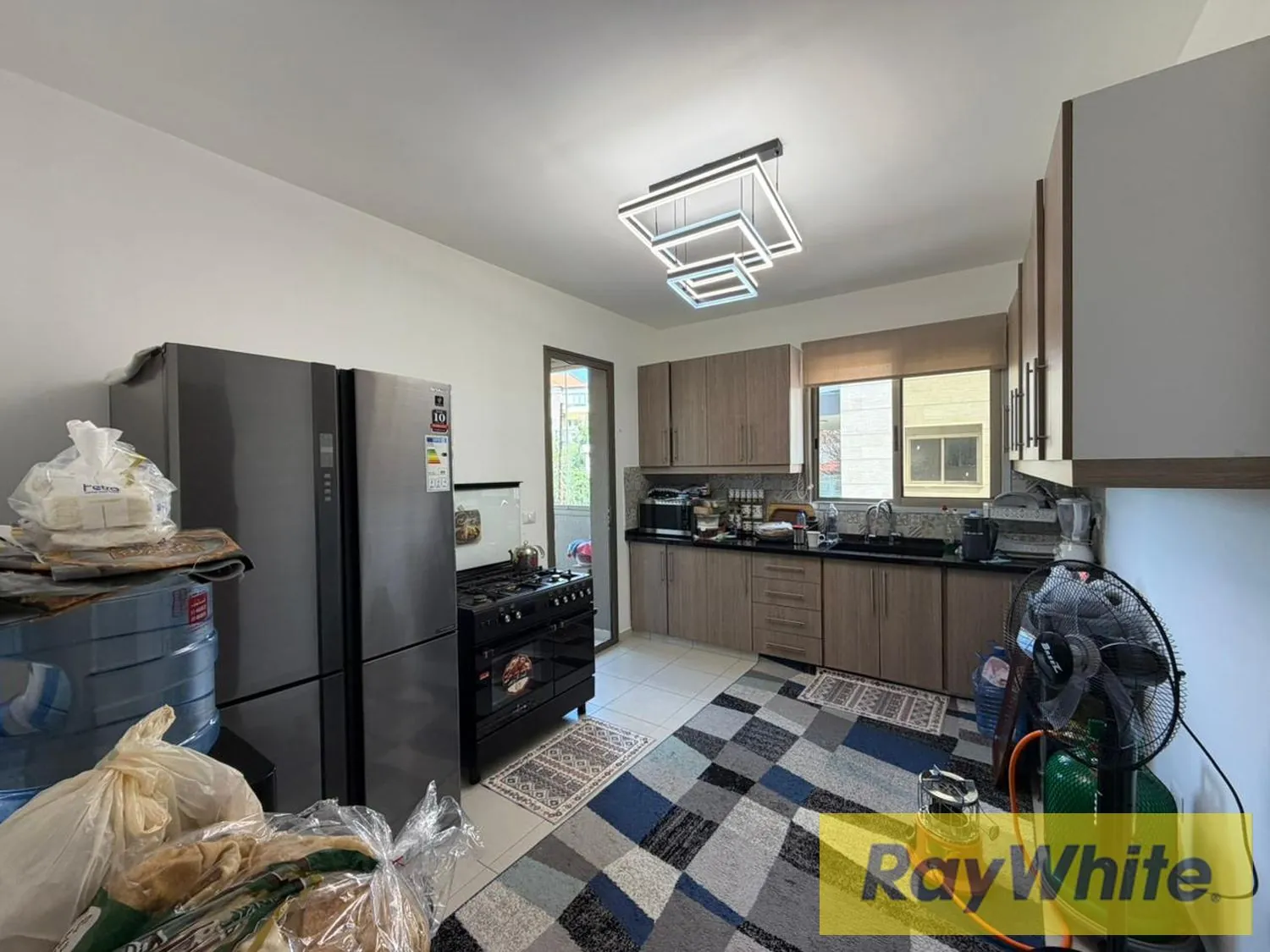 Apartment For Sale In Jouret El Ballout – 165 Sqm — الصورة 5