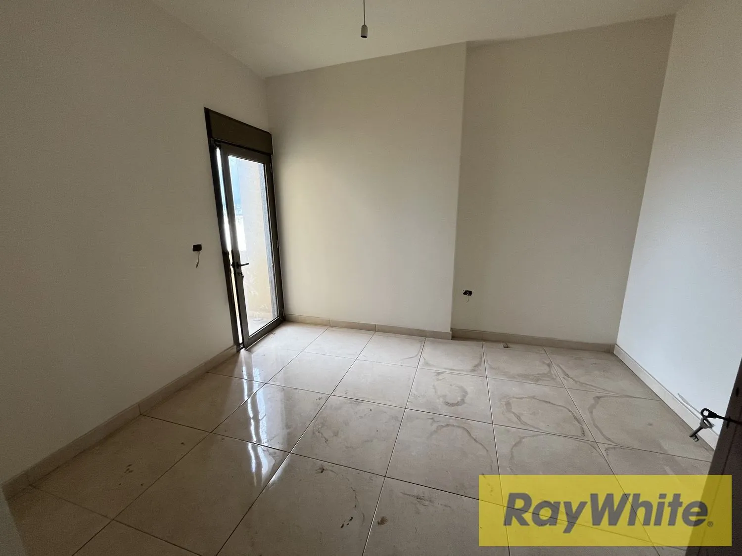 Apartment For Sale In Dekwaneh – 140sqm — الصورة 3