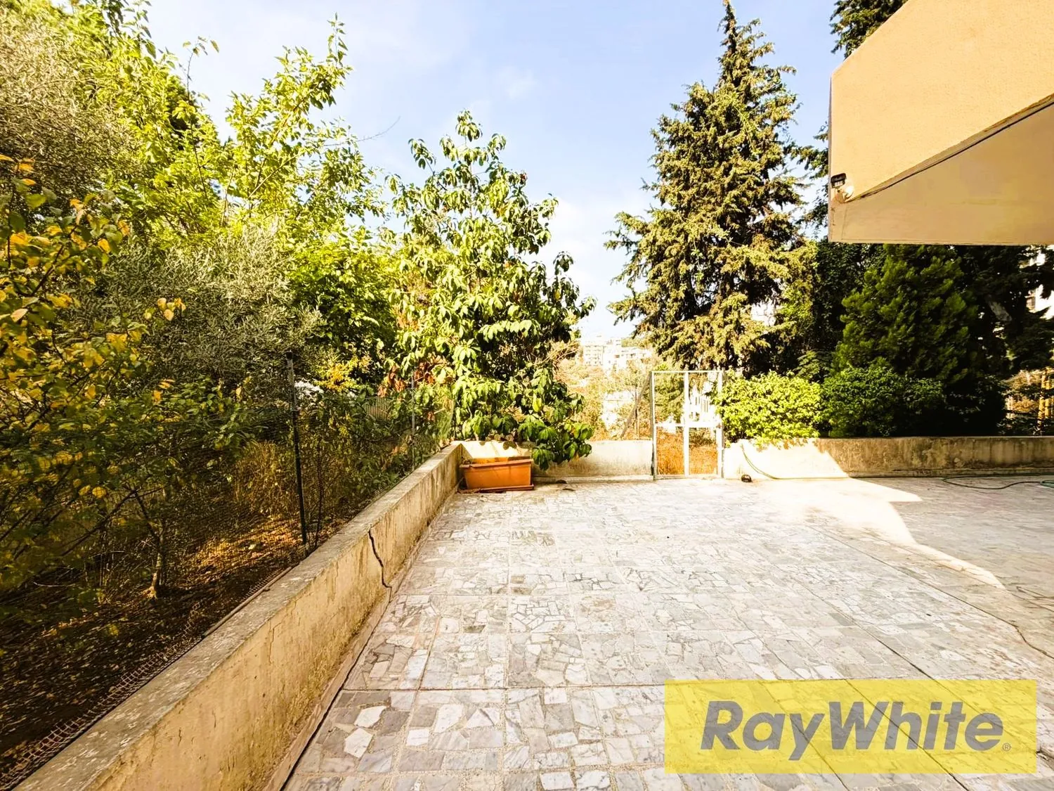 For Sale |apartment In Beit El Chaar | Terrace — photo 3