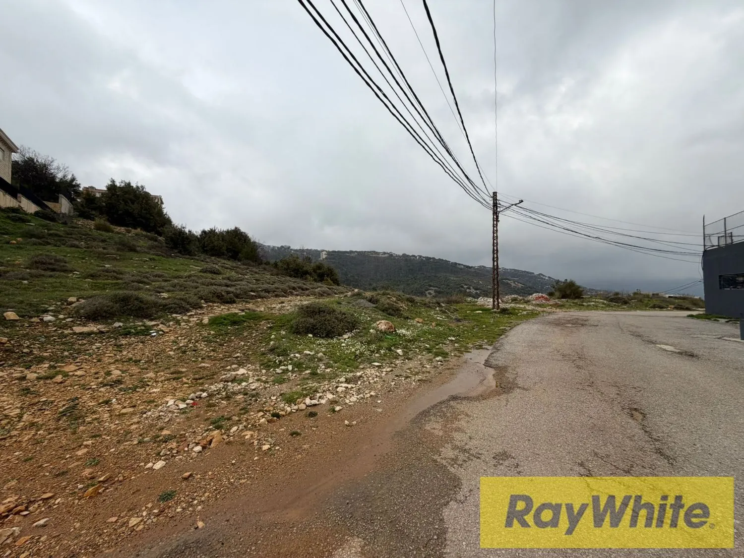 Land For Sale In Douar – 1,885 Sqm — الصورة 4