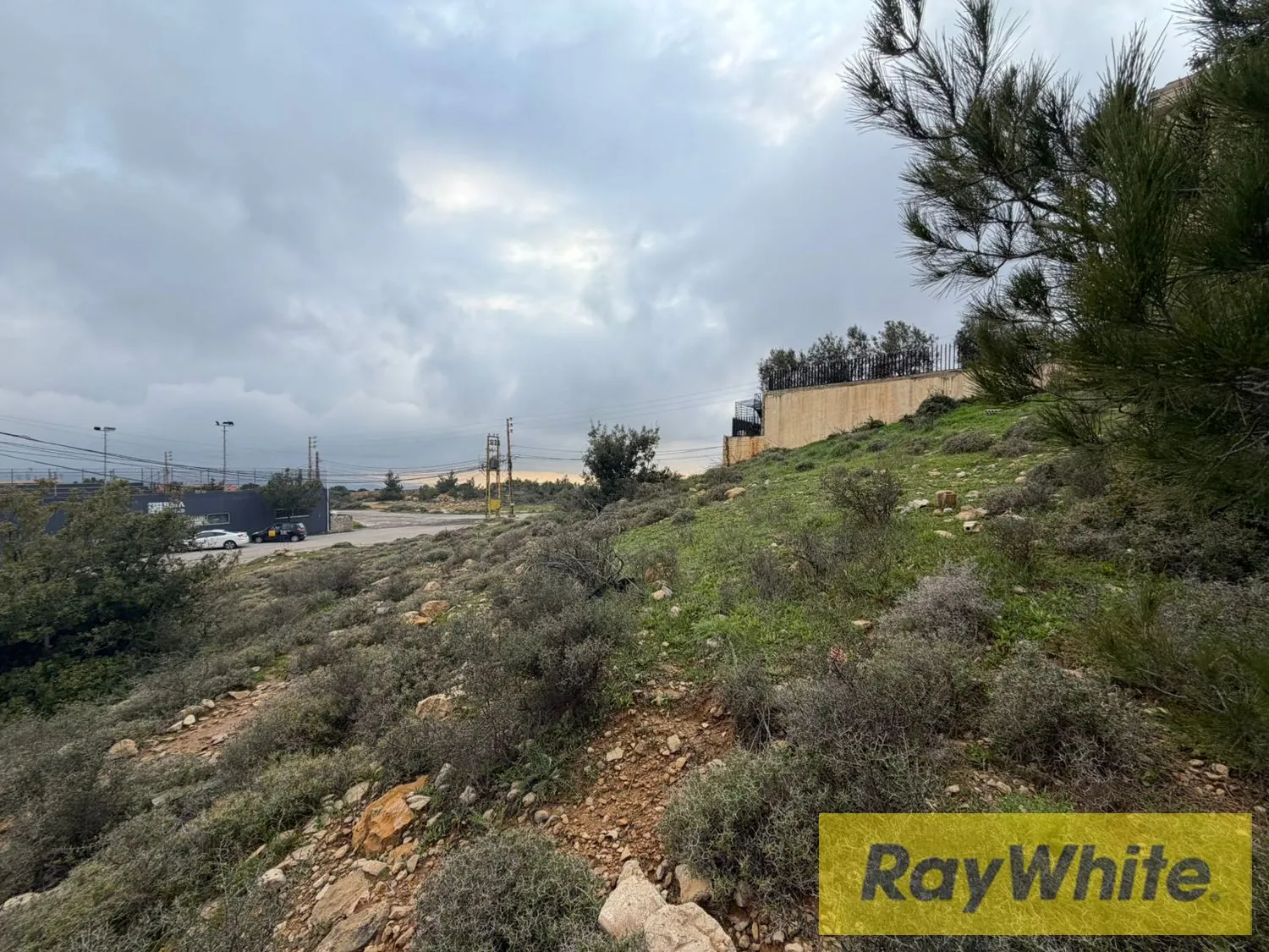 Land For Sale In Douar – 1,885 Sqm — الصورة 5