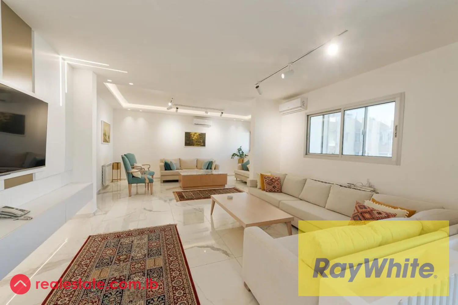 Renovated Apartment For Sale In Established 40-year-old Building — الصورة 4