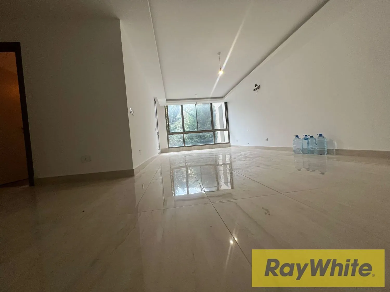 Apartment For Sale In Mansourieh – Aylout – 135 Sqm