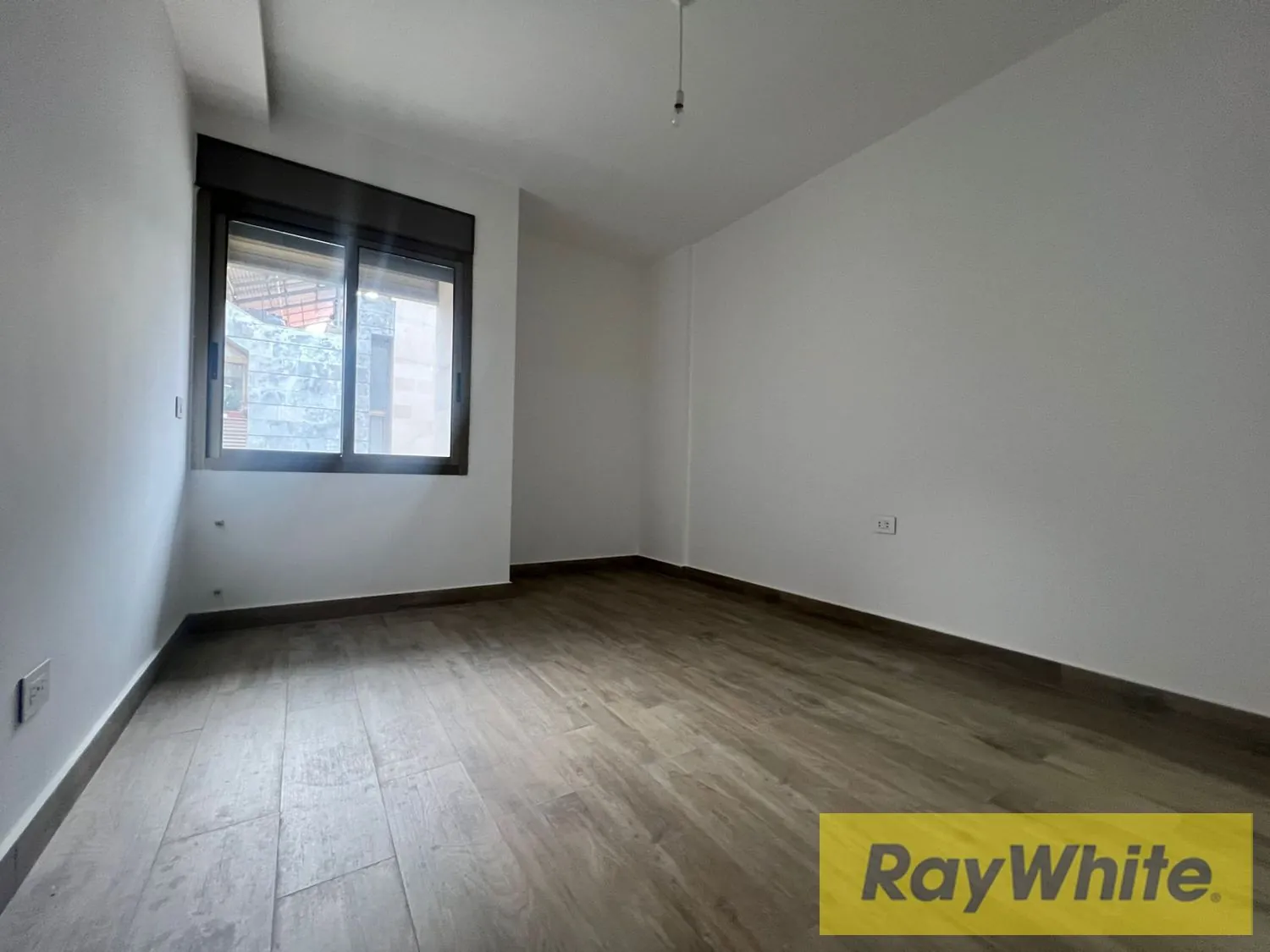 Apartment For Sale In Mansourieh – Aylout – 135 Sqm — photo 3