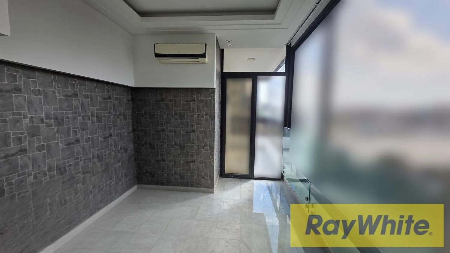 Apartment For Sale In Horch Tabet — photo 4