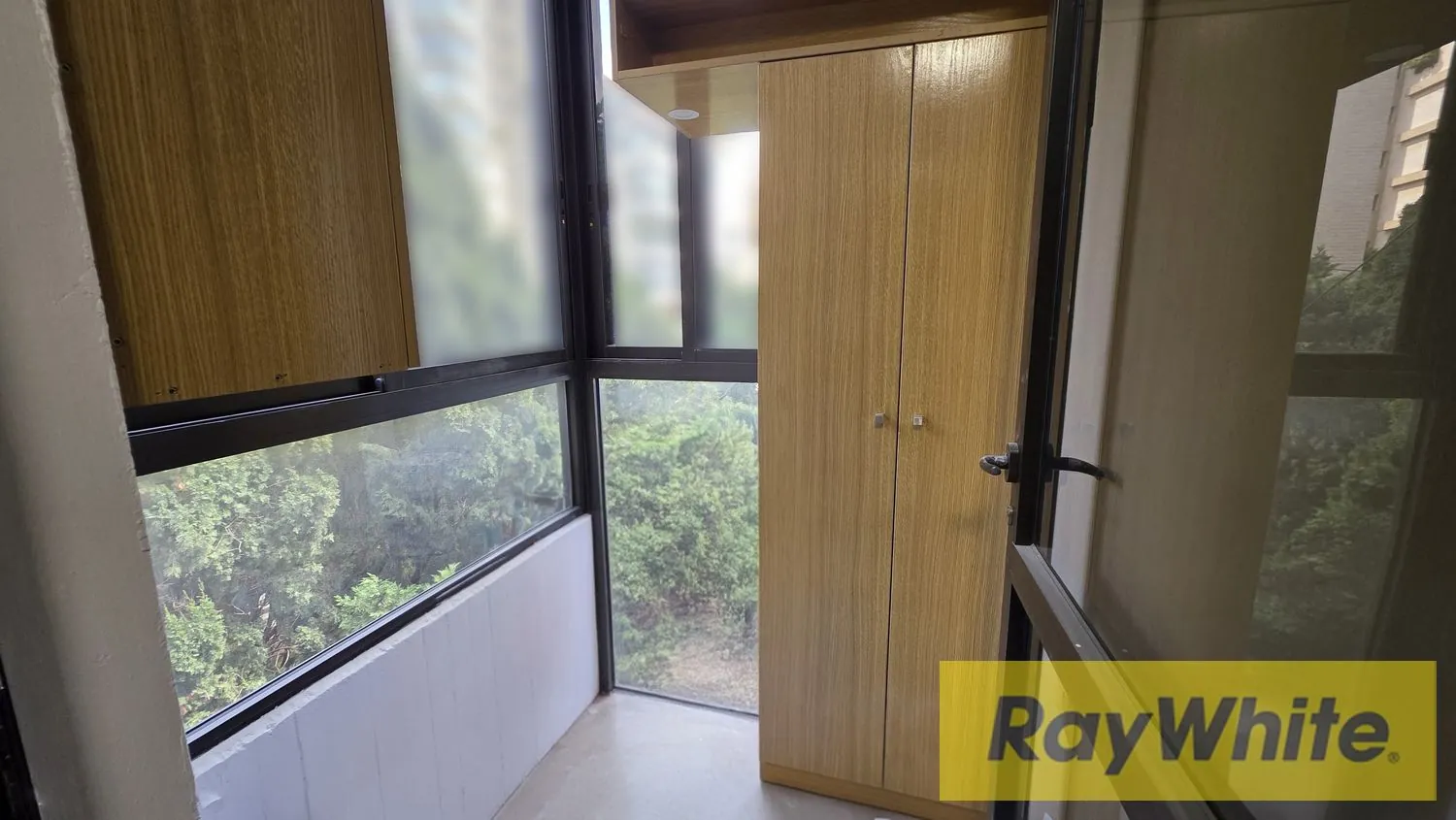 Apartment For Sale In Horch Tabet — photo 5