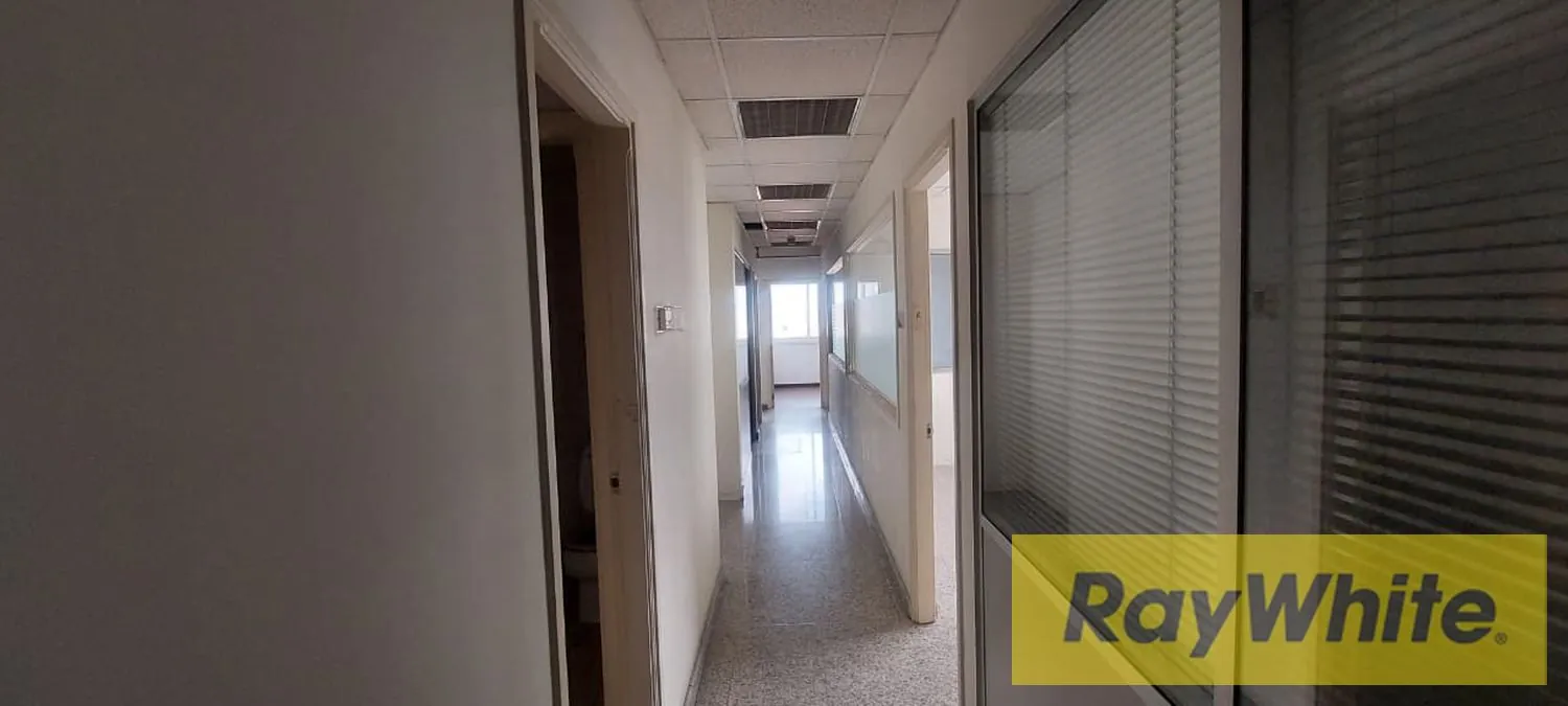 Office For Rent In Bourj Hammoud – 210 Sqm | Prime Location — photo 5