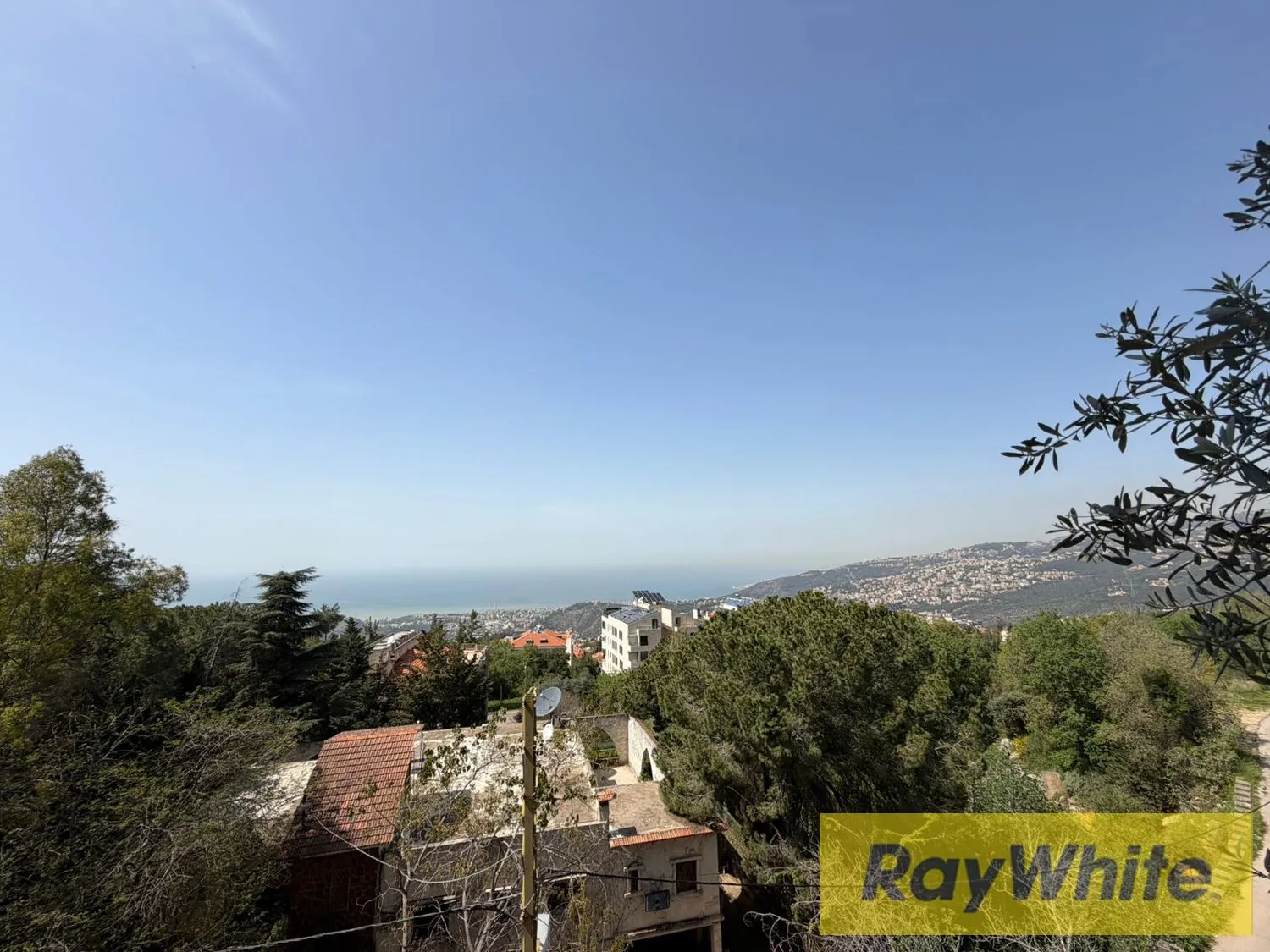 Apartment For Sale In Kornet Chehwane – 270 Sqm | Terrace — photo 2