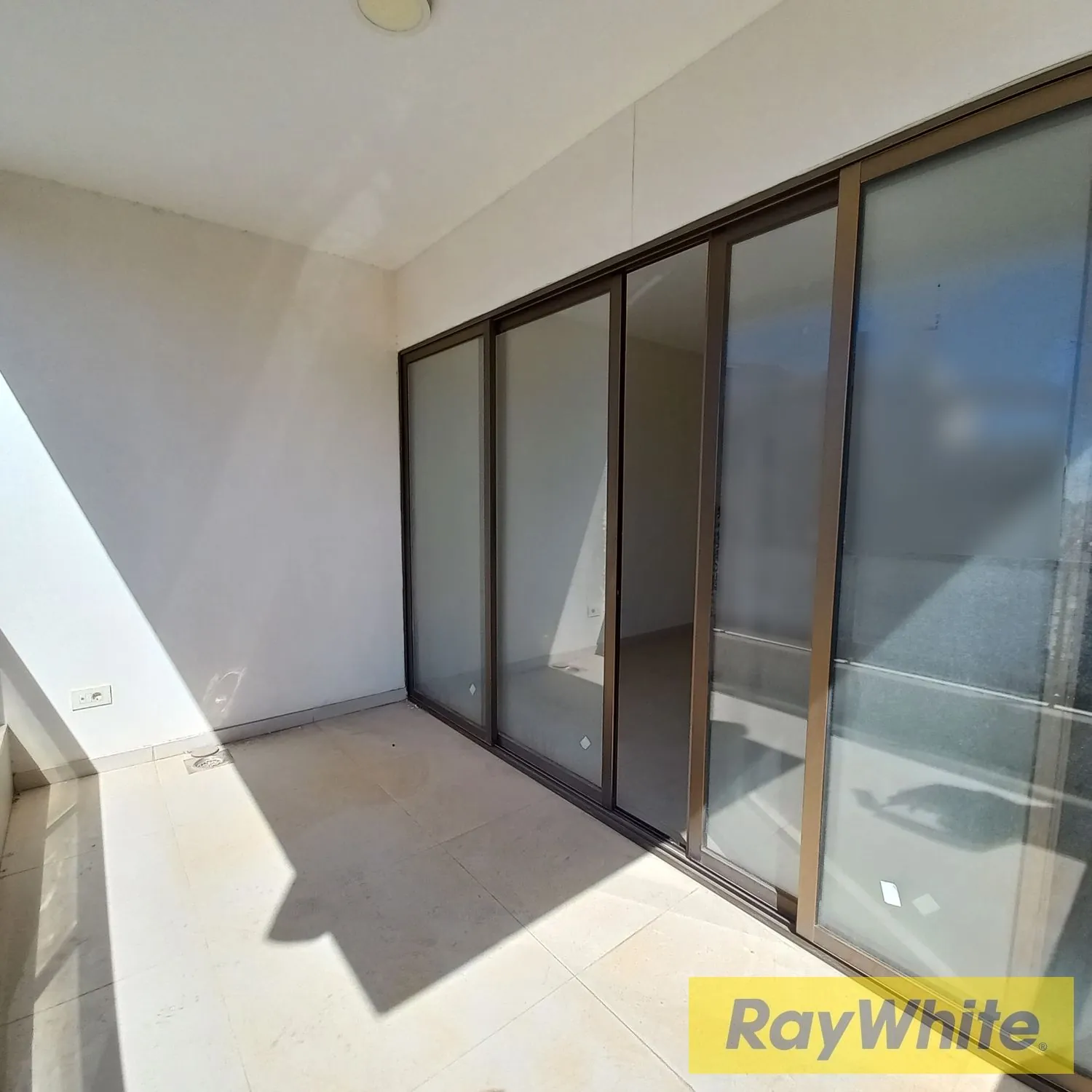 Apartment With Terrace In Biaqout For Rent — الصورة 3