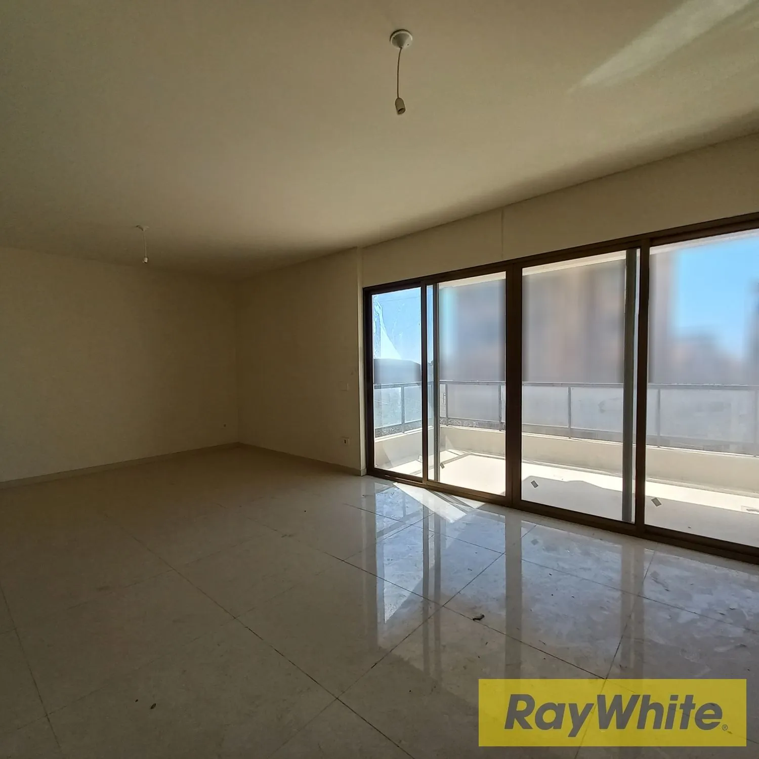 Apartment With Terrace In Biaqout For Rent — الصورة 5
