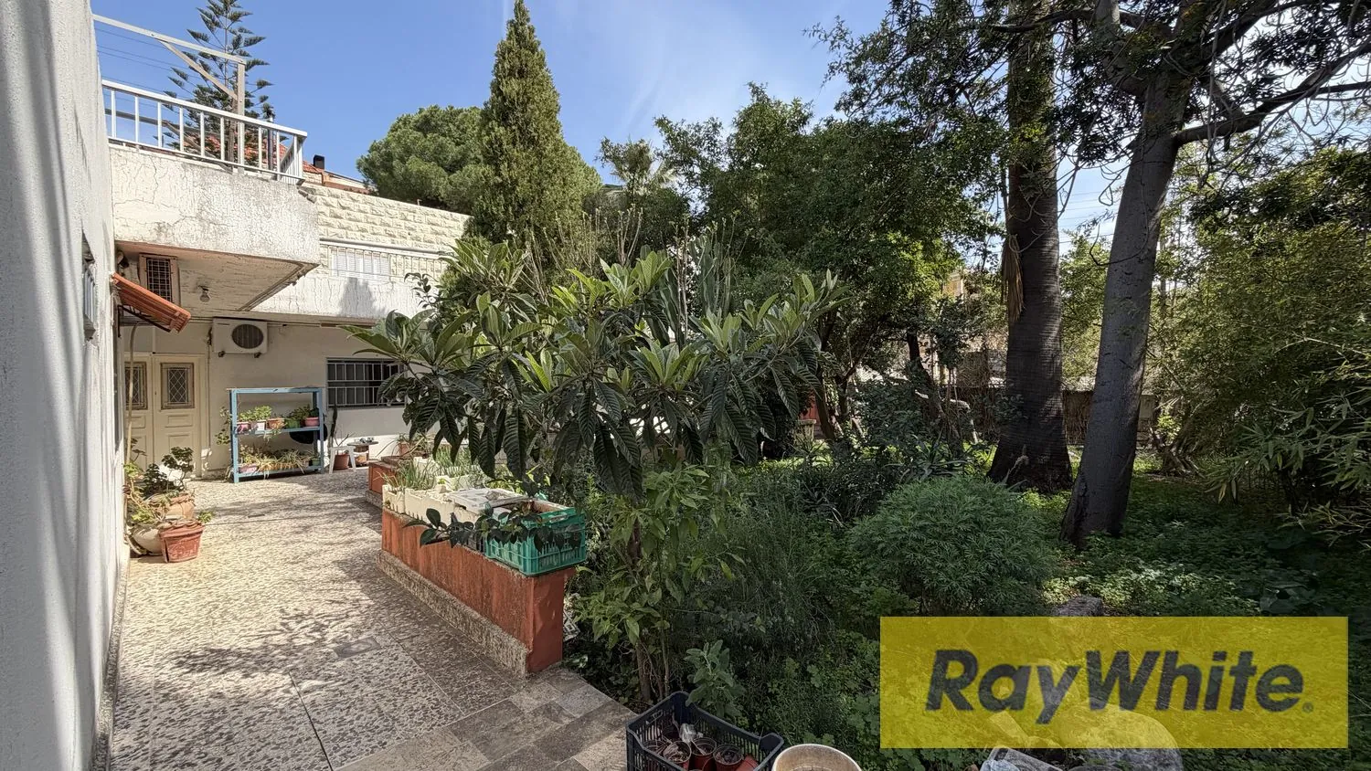 Stand Alone House For Sale In Amchit Jbeil — الصورة 3