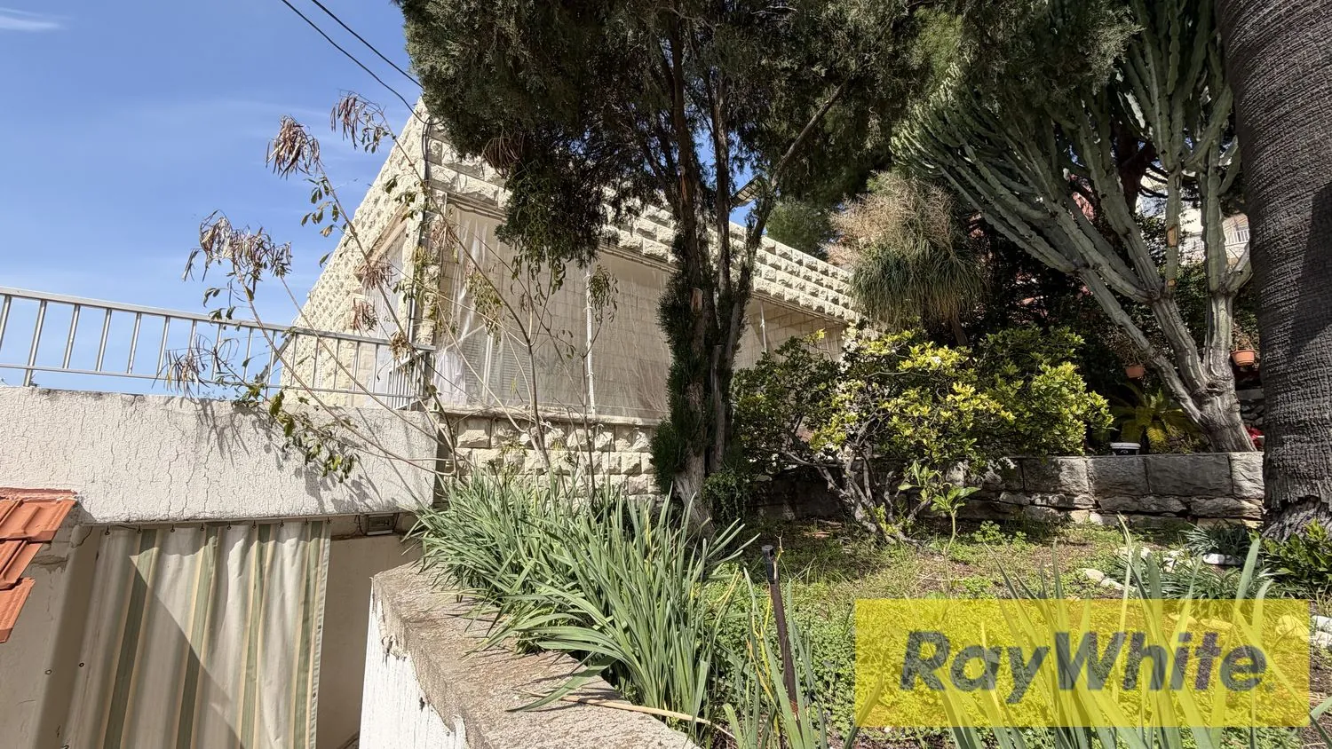 Stand Alone House For Sale In Amchit Jbeil — الصورة 5
