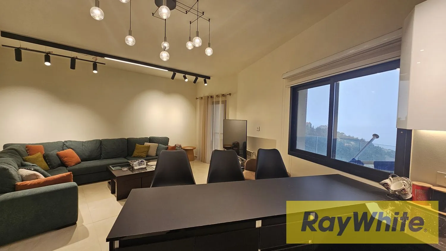 Fully Furnished Luxury Duplex For Rent With Panoramic Sea And Mountain View In Naher Brahim-maaysrah — الصورة 3