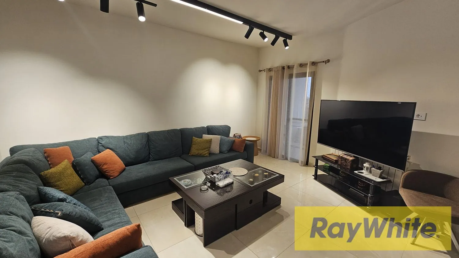 Fully Furnished Luxury Duplex For Rent With Panoramic Sea And Mountain View In Naher Brahim-maaysrah — الصورة 4