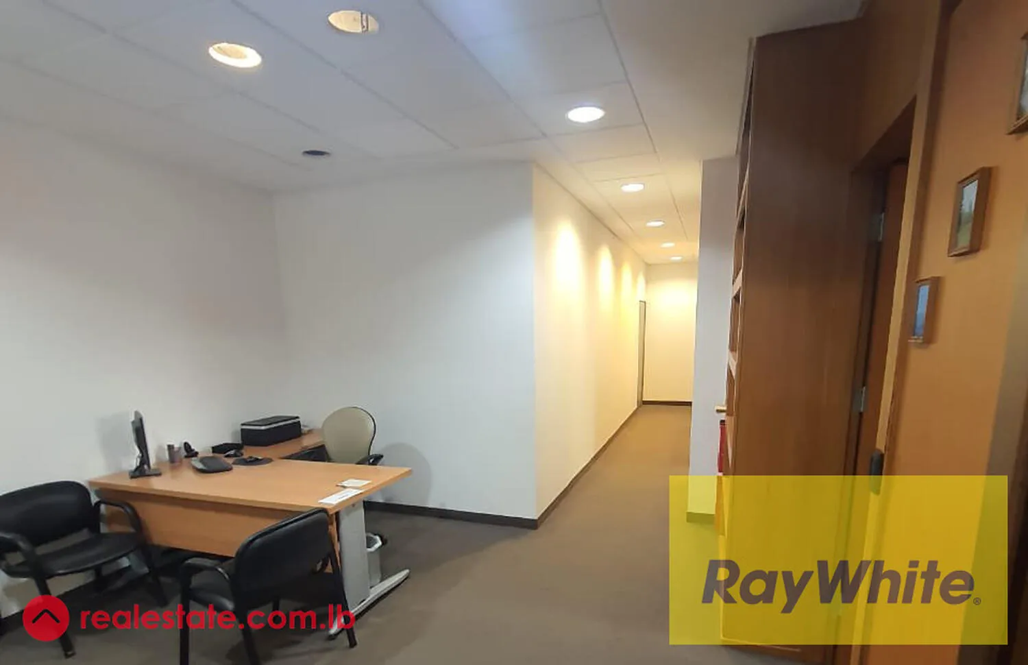 Offices And Warehouse For Sale In Mansourieh — الصورة 2