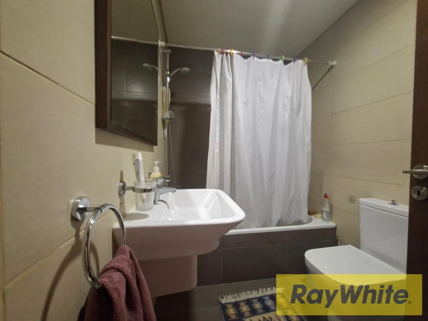 Apartment For Sale In Hamra — الصورة 5