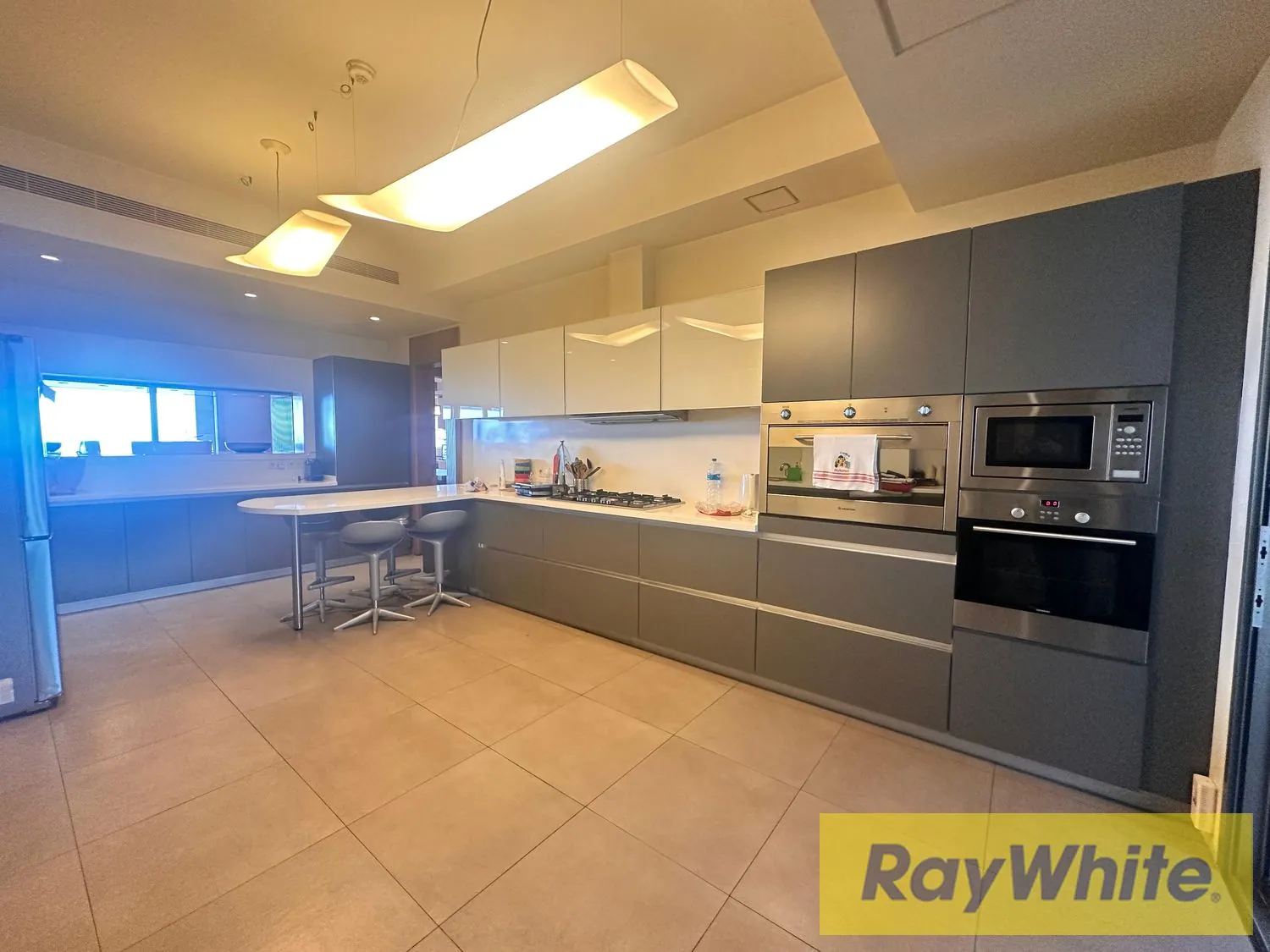Luxury Full Floor Apartment For Sale — الصورة 2