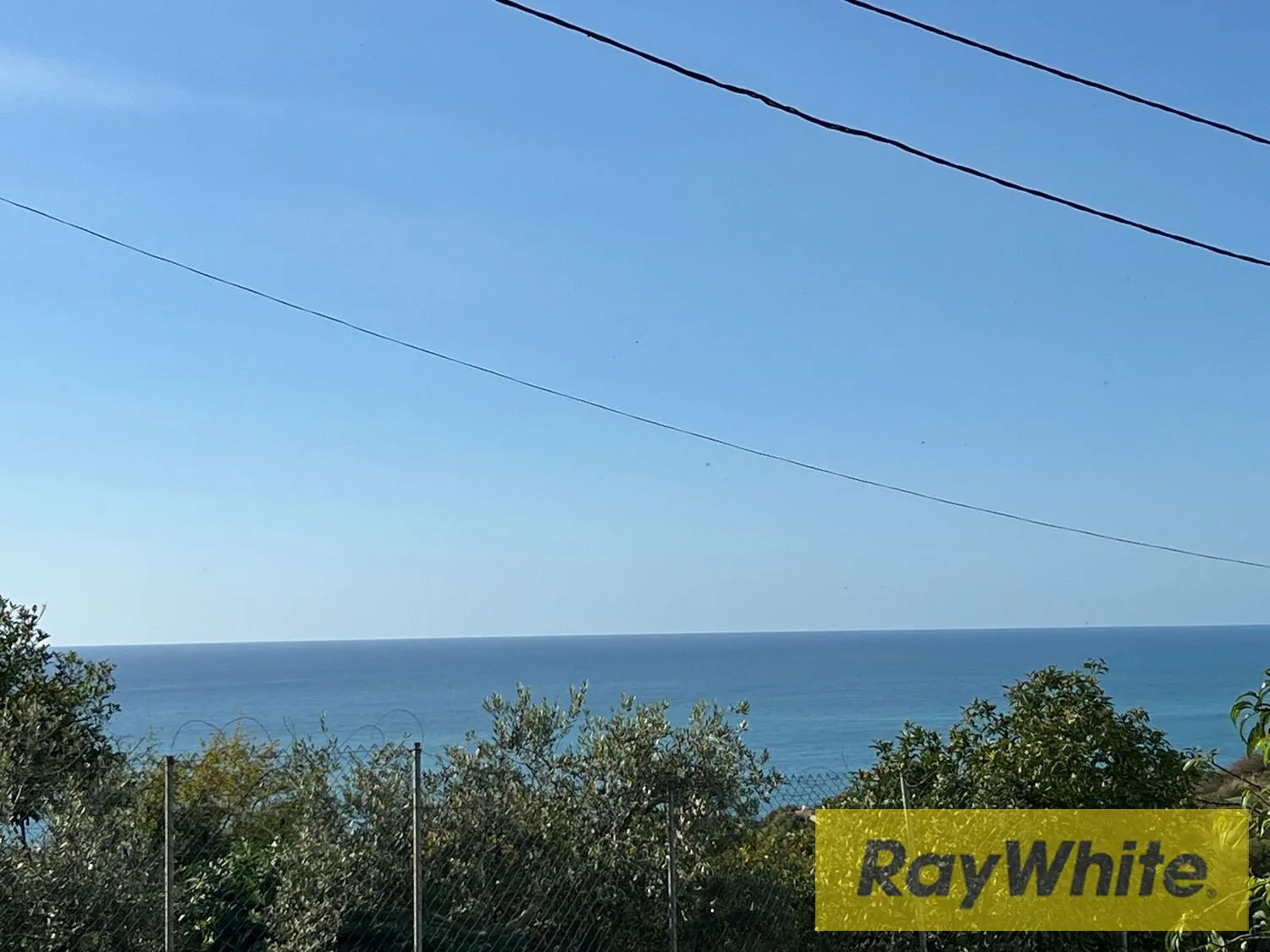 Land For Sale In Amchit Jbeil — الصورة 2