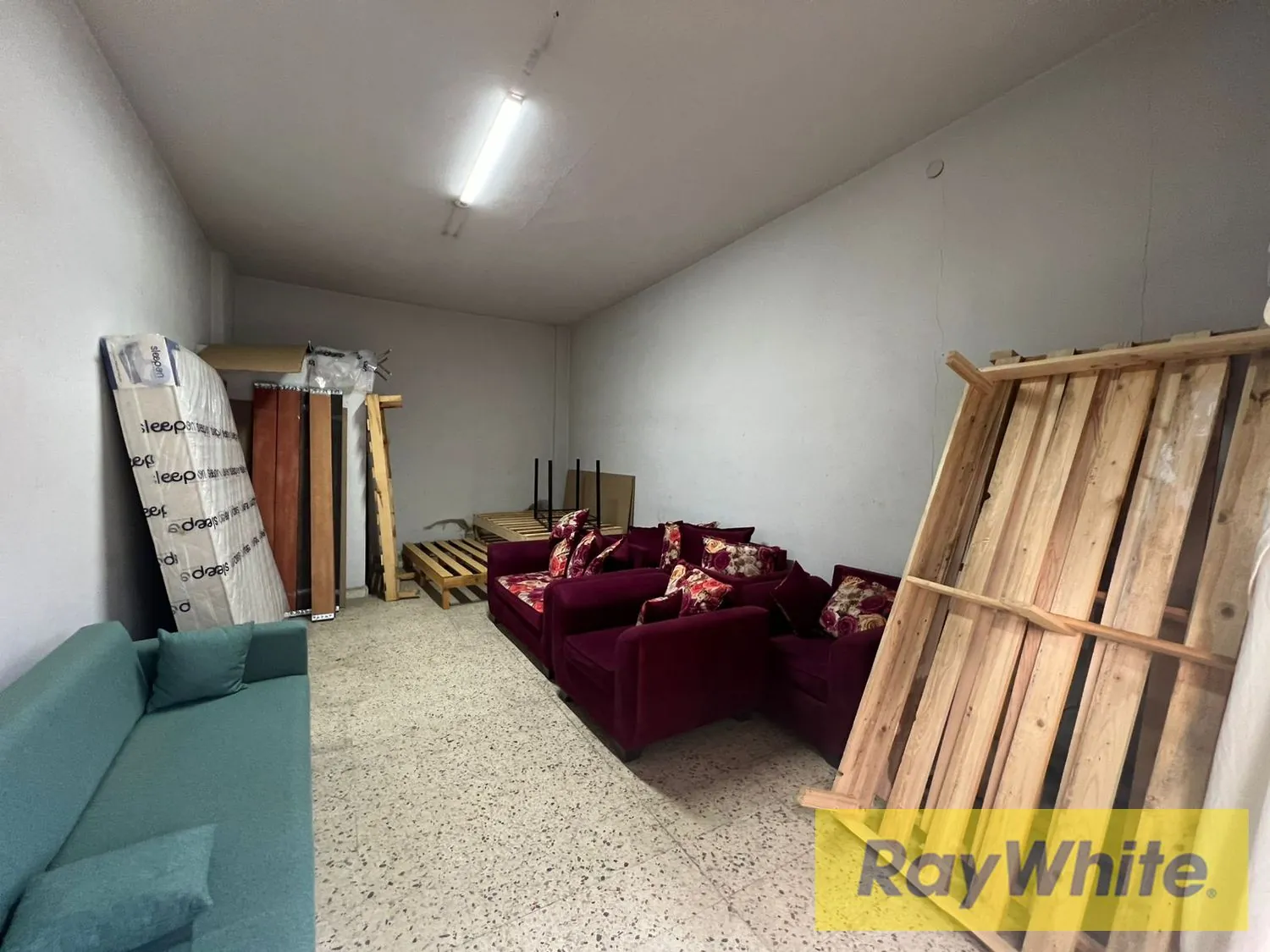 Shop For Rent In Batroun — الصورة 2