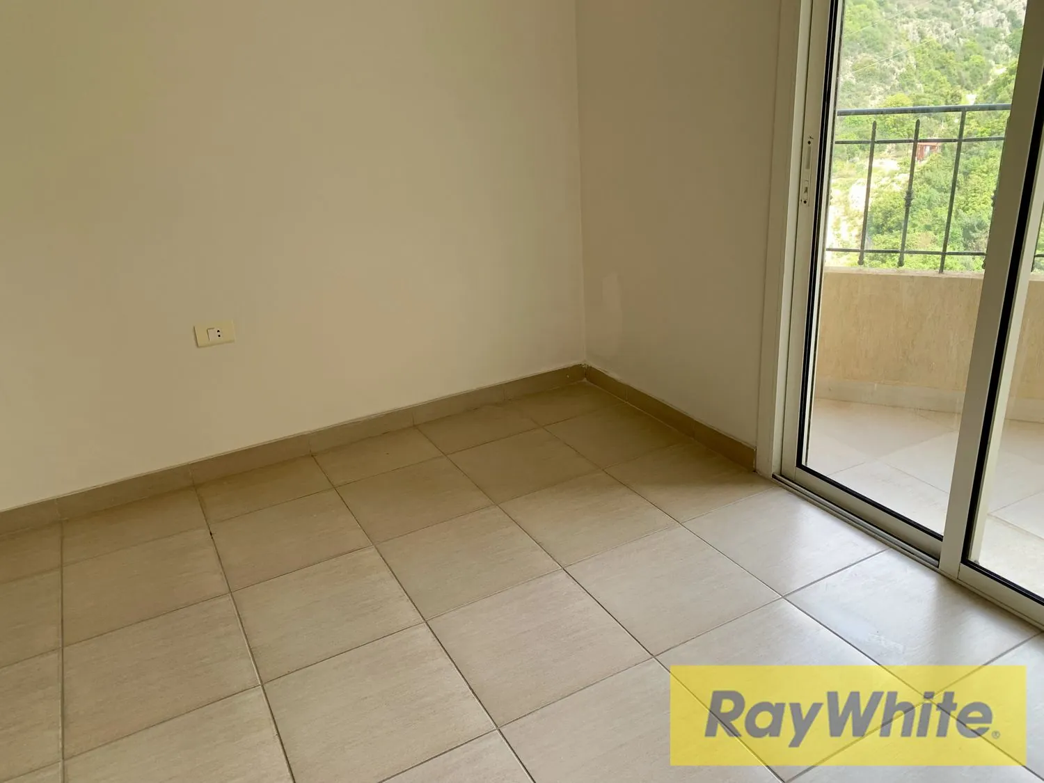 Apartment For Sale In Hosrayel Jbeil — photo 3