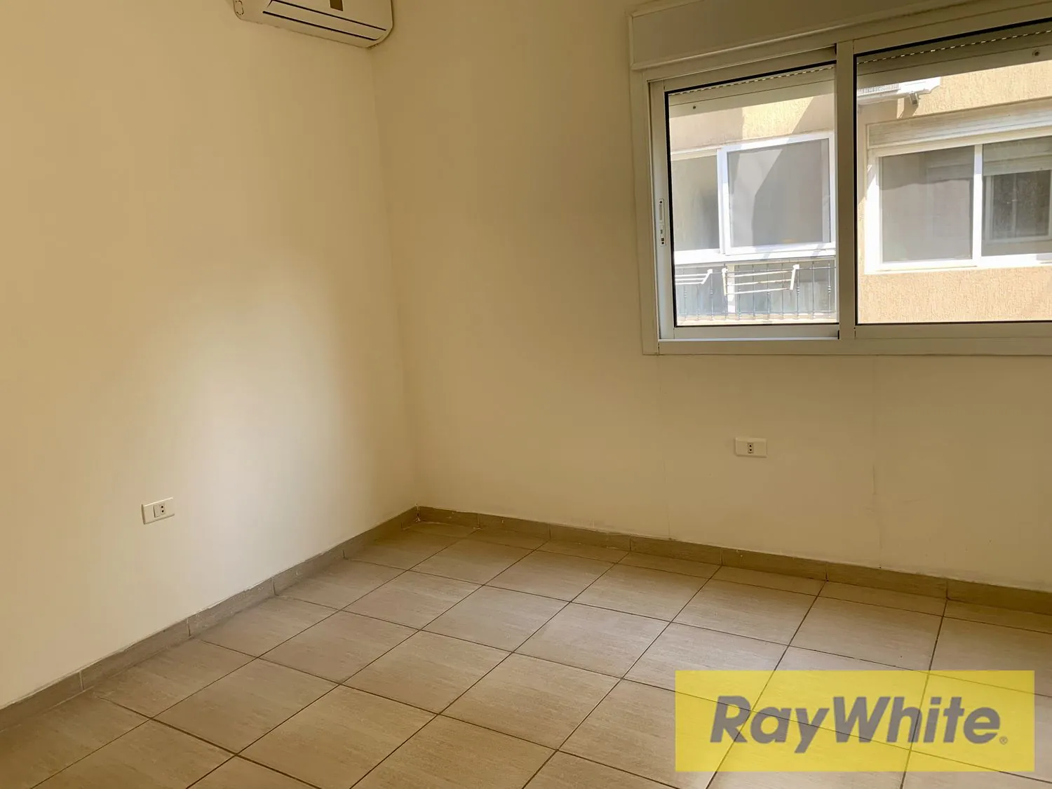 Apartment For Sale In Hosrayel Jbeil — الصورة 4