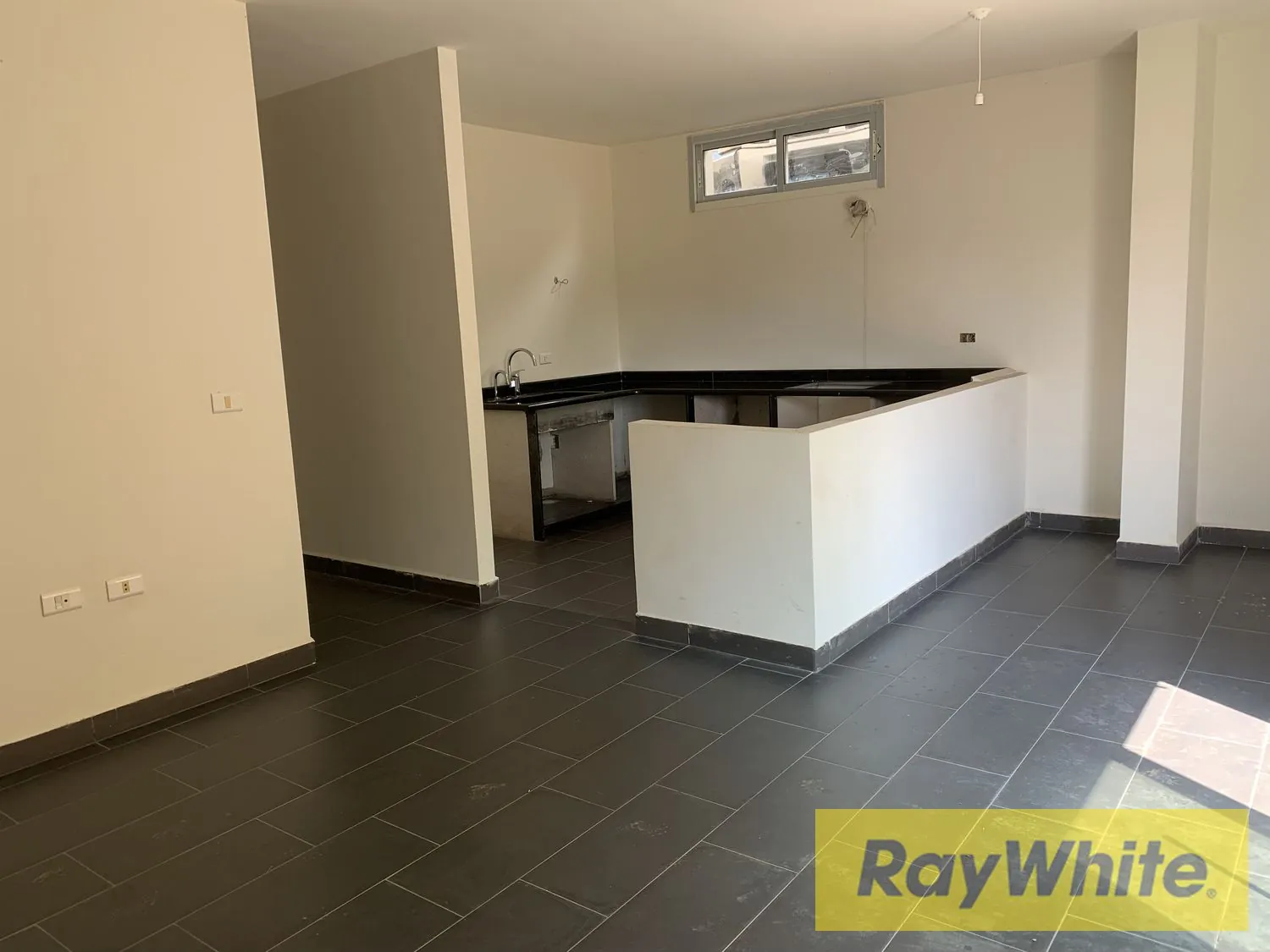Apartment For Sale In Hosrayel Jbeil — الصورة 4