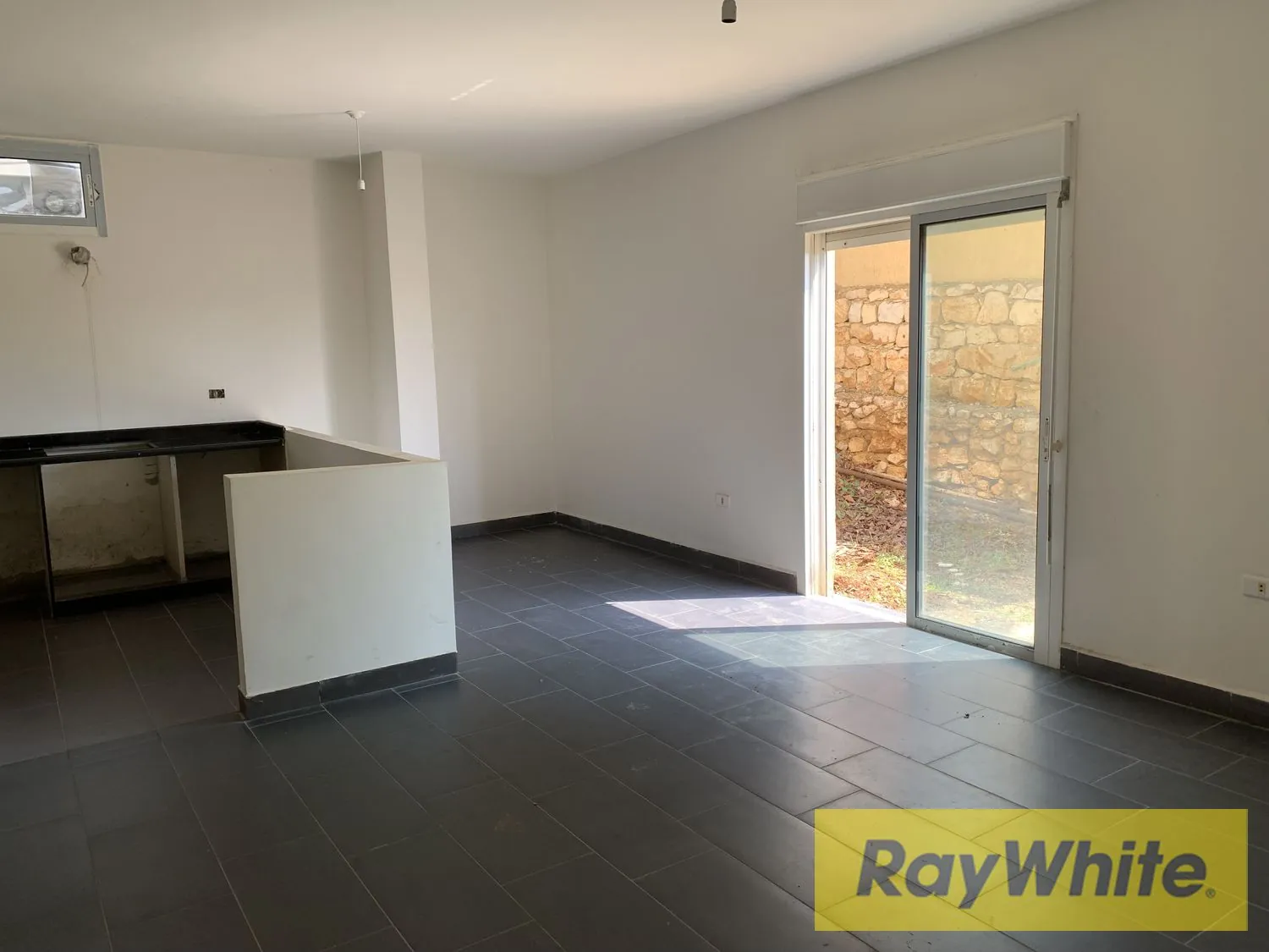 Apartment For Sale In Hosrayel Jbeil — الصورة 5