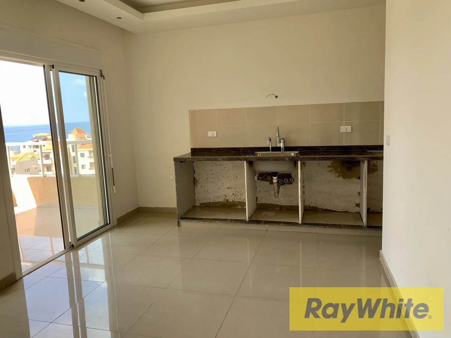 Apartment For Sale In Hosrayel Jbeil — الصورة 2