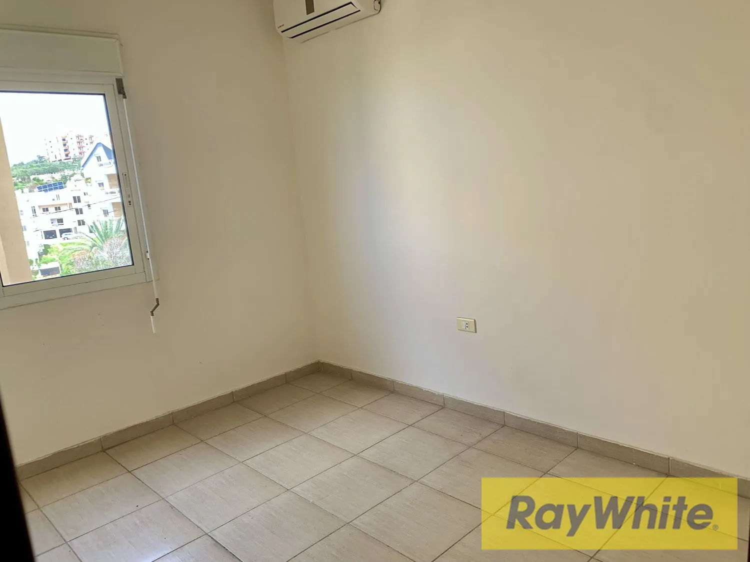 Apartment For Sale In Hosrayel Jbeil — الصورة 3
