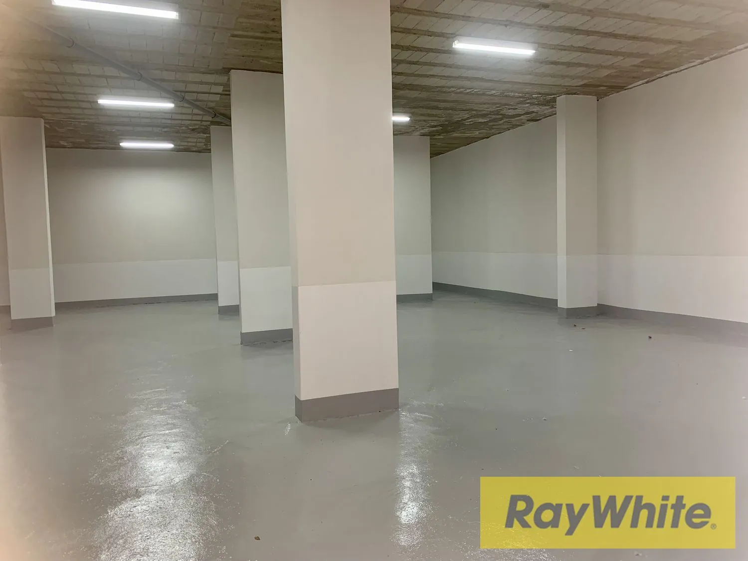 Warehouse For Rent In Gherfine Jbeil