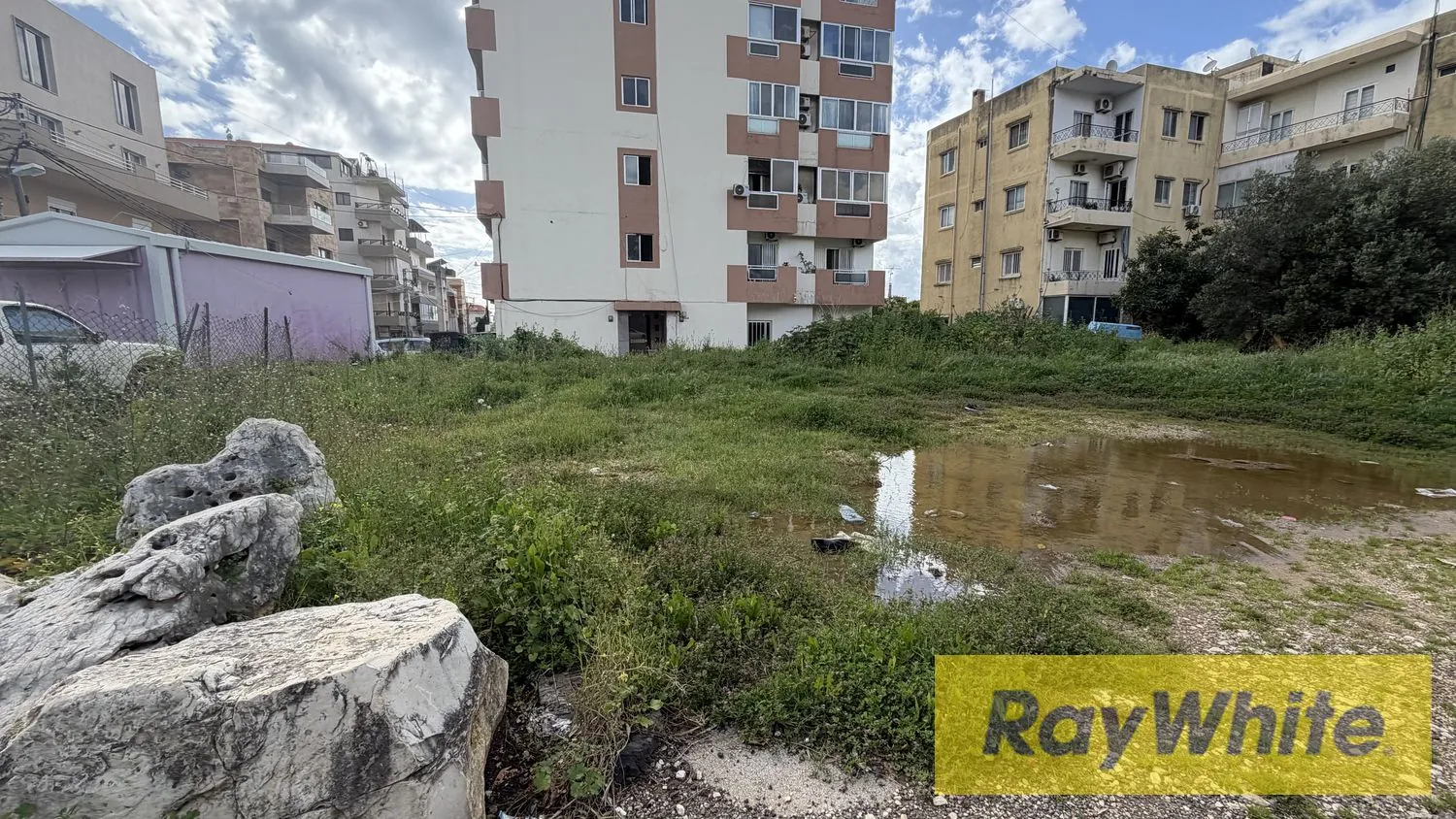 Land For Sale In Jbeil Souks — الصورة 2