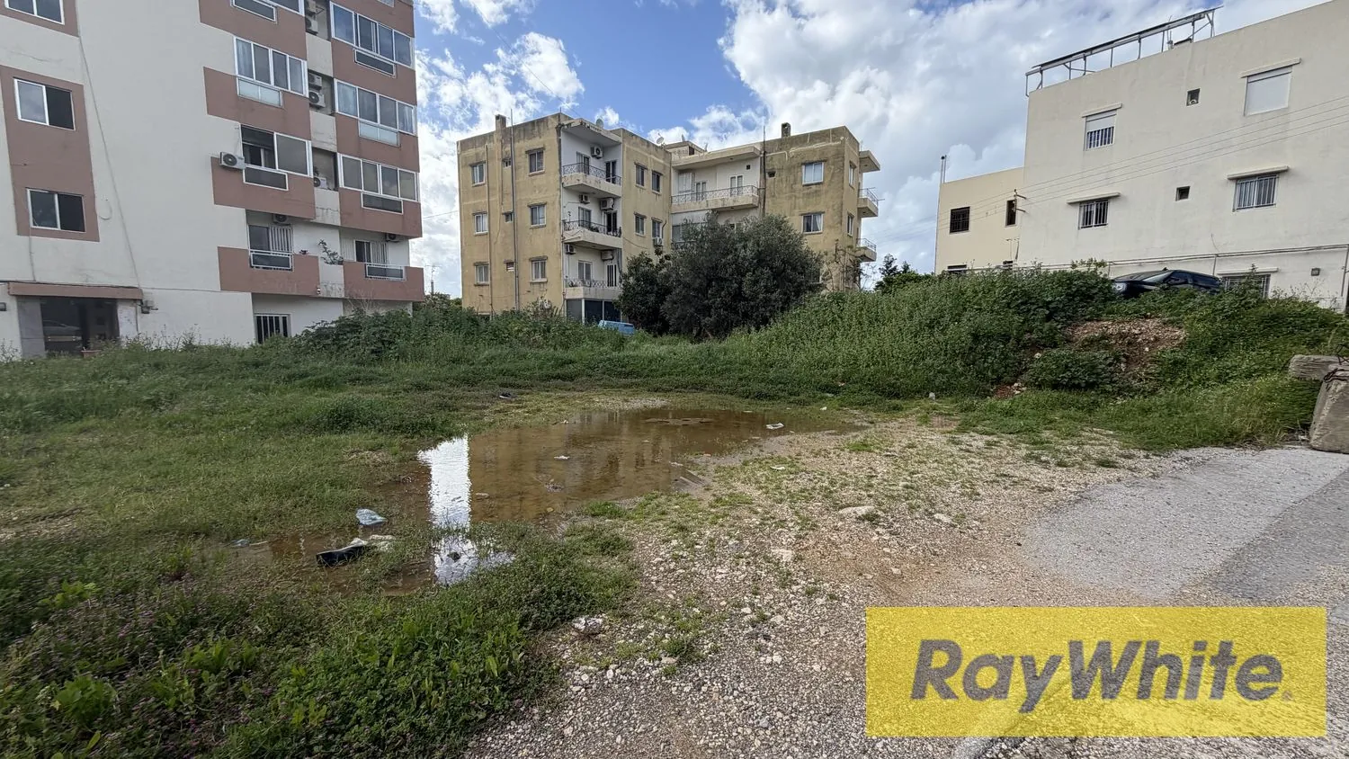 Land For Sale In Jbeil Souks — الصورة 3