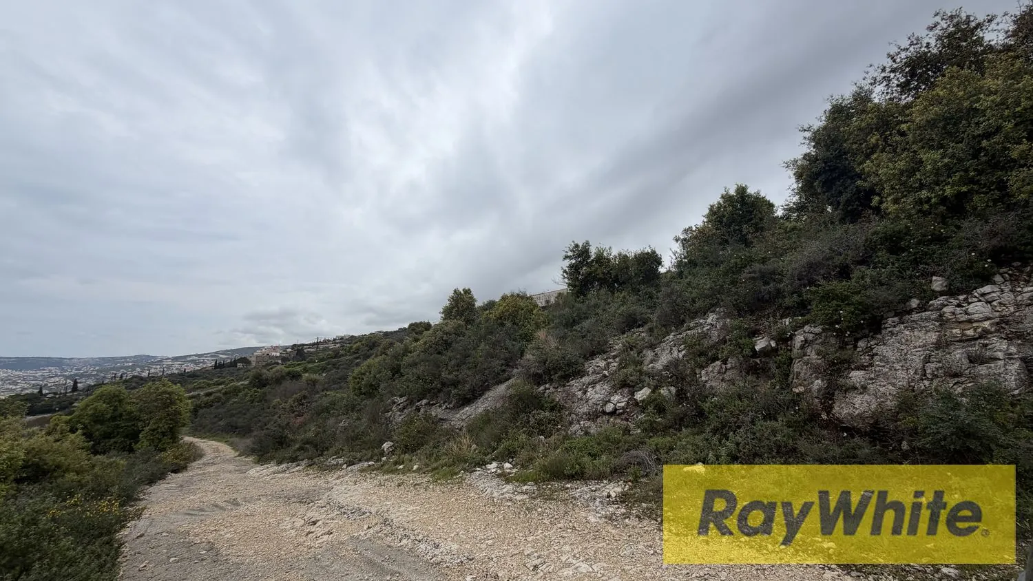 Land For Sale In Barbara Jbeil — الصورة 5