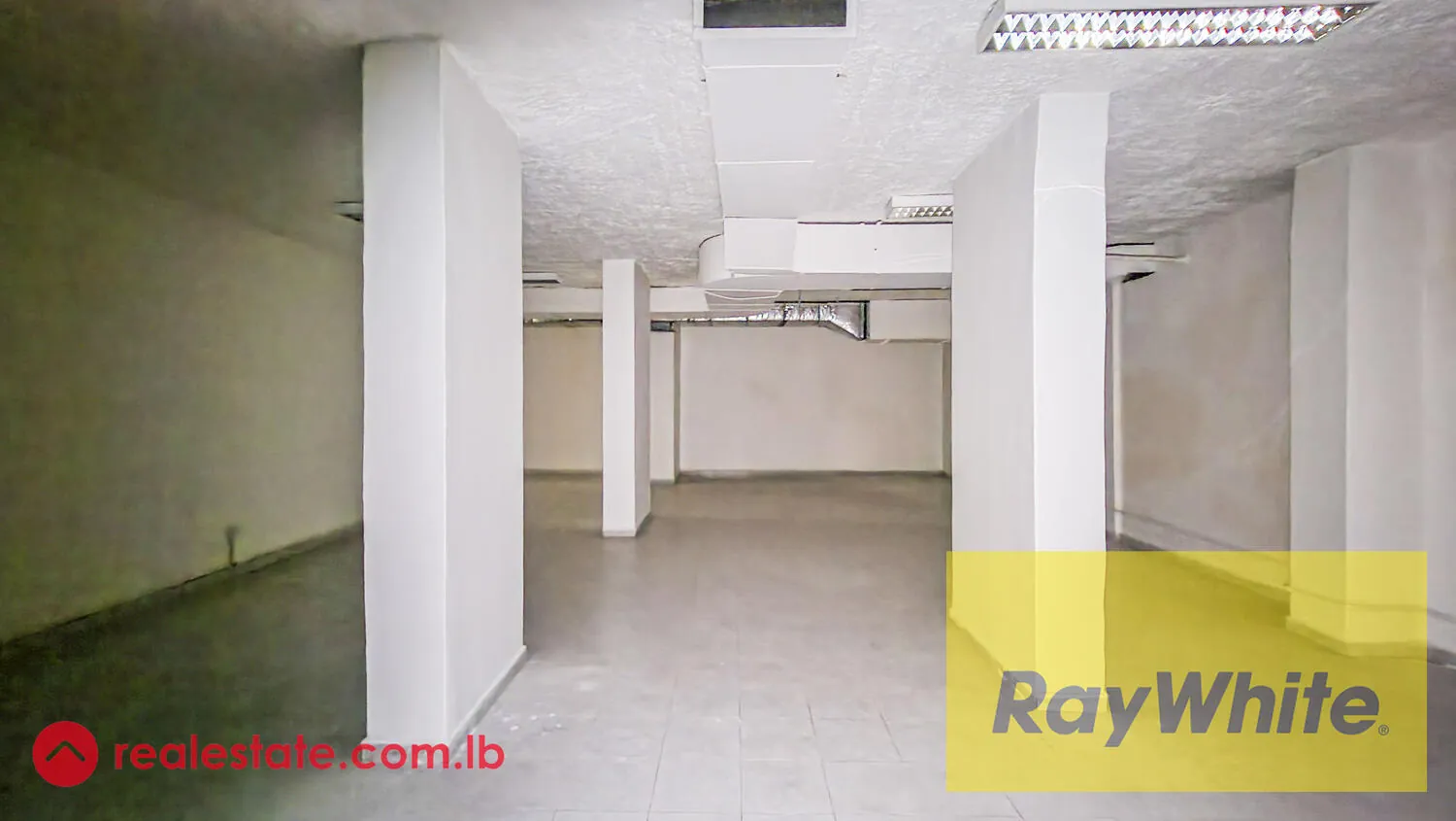 Shop For Rent In Achrafieh — الصورة 4