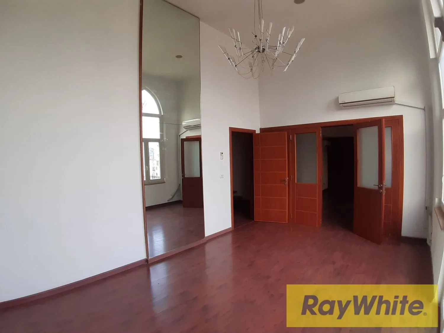 Spacious Duplex Office For Rent In Achrafieh — photo 2