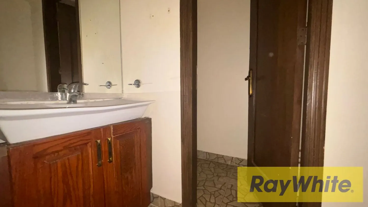 Office Space For Rent In Mazraa — الصورة 5