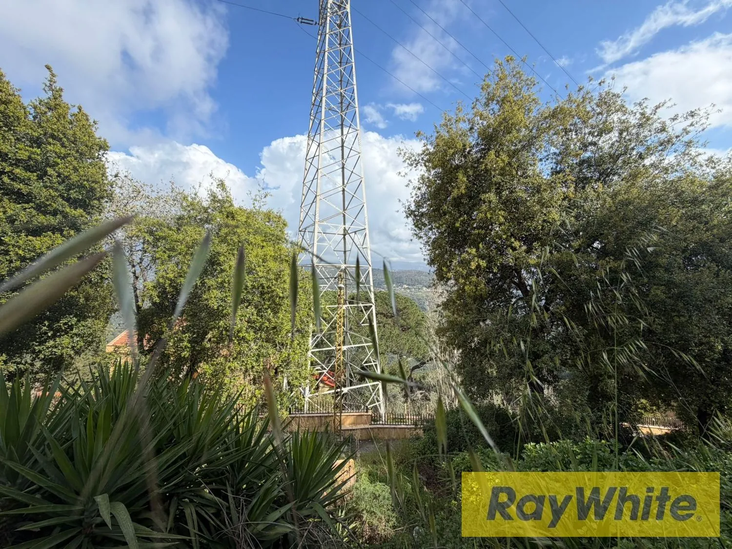 Land For Sale In Beit Meri – Open Mountain View — الصورة 4