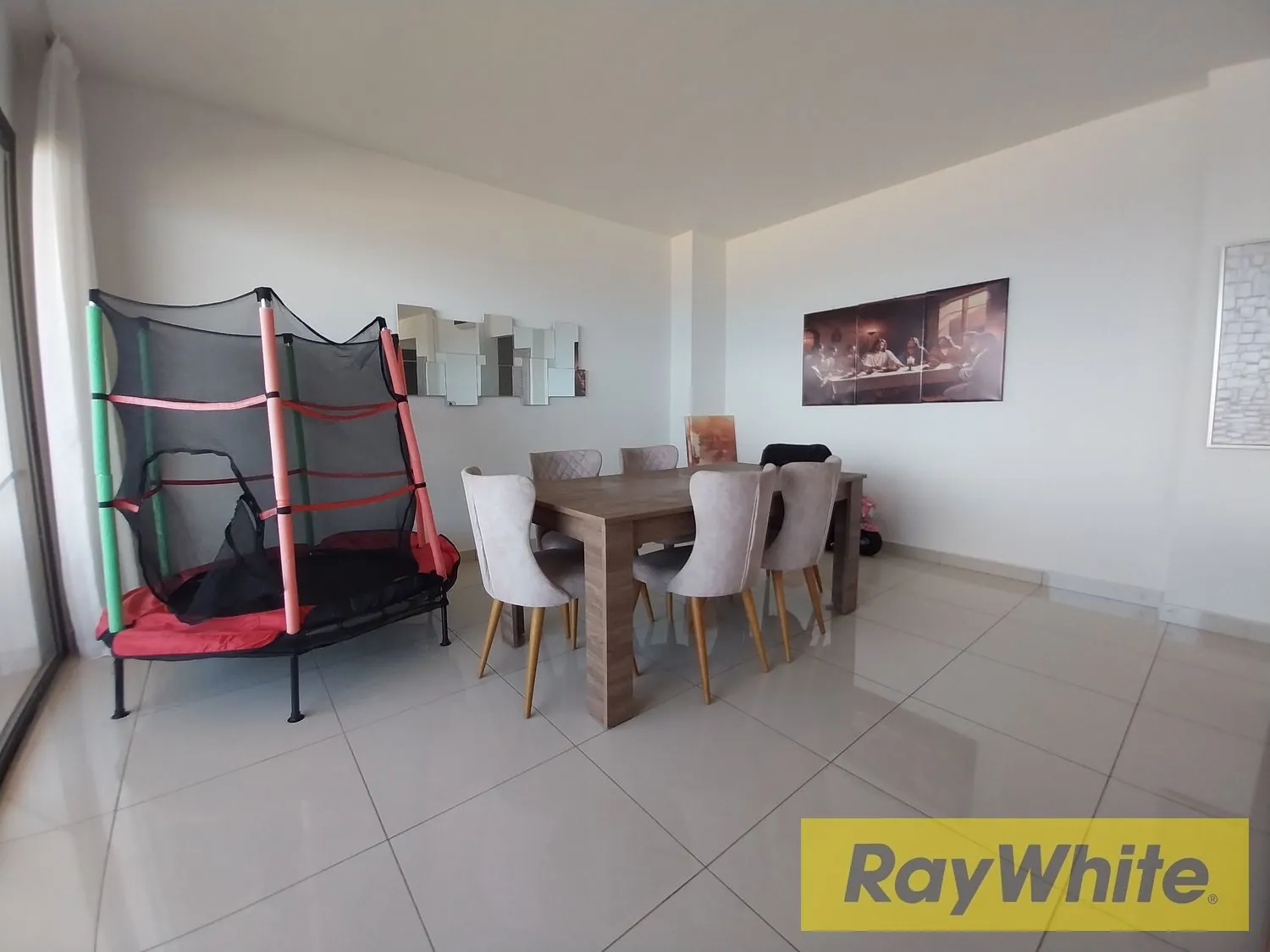 Spacious Apartment For Sale In Dbayeh – Sea View — الصورة 3