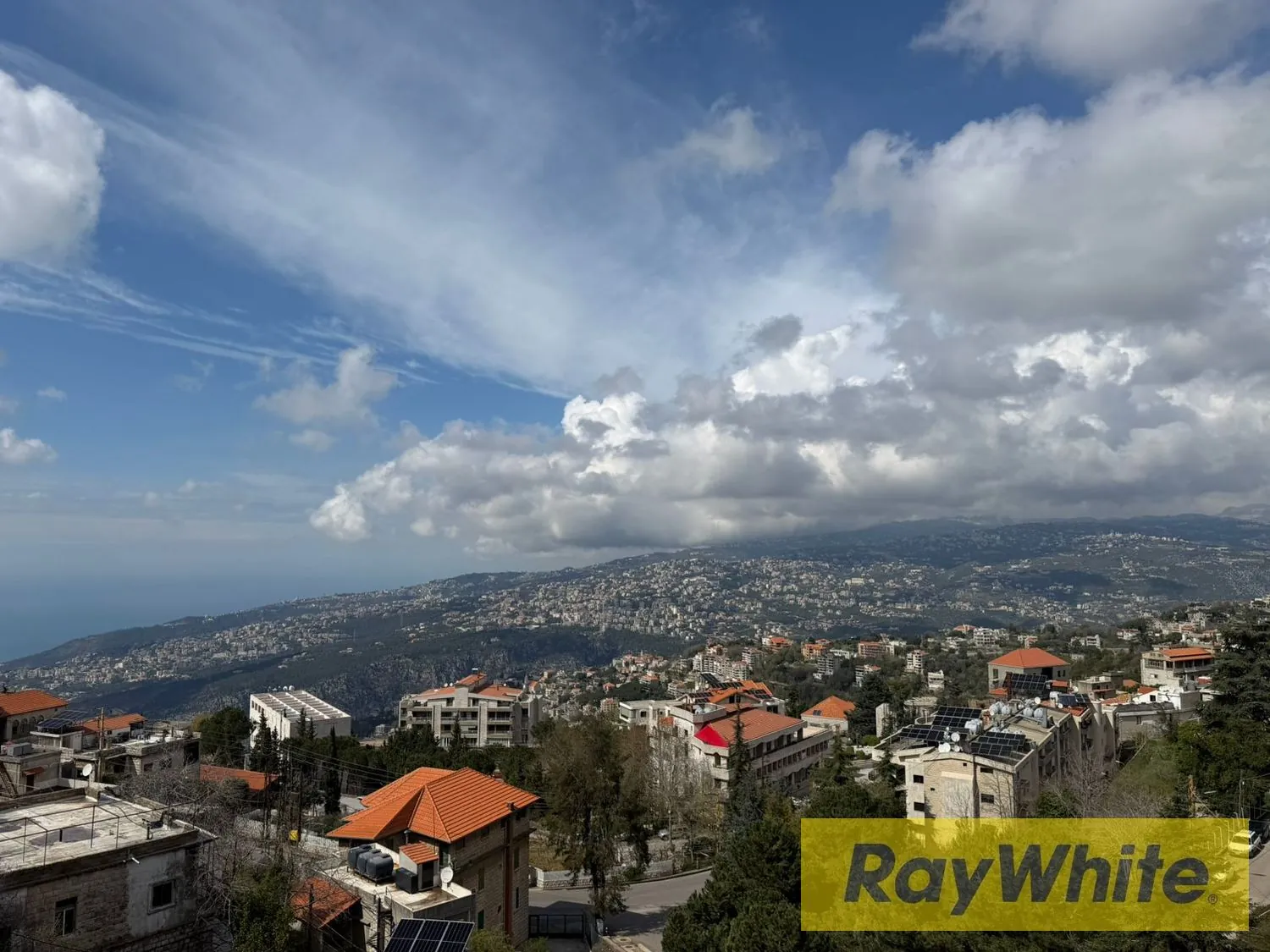 Duplex For Rent – Top Floor | Sea + Mountain Views
