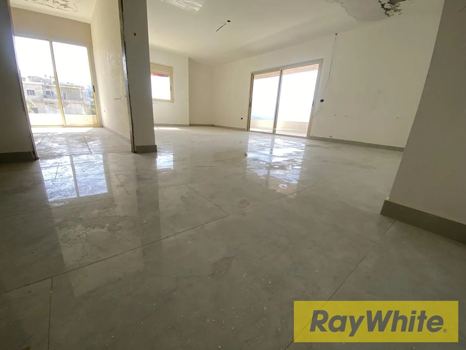 Apartment With Terrace For Sale In Bolonia