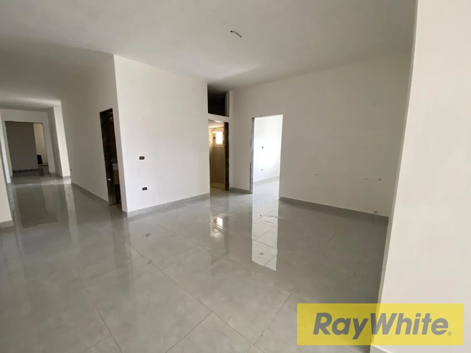 Spacious Apartment For Sale In Bolonia — photo 2
