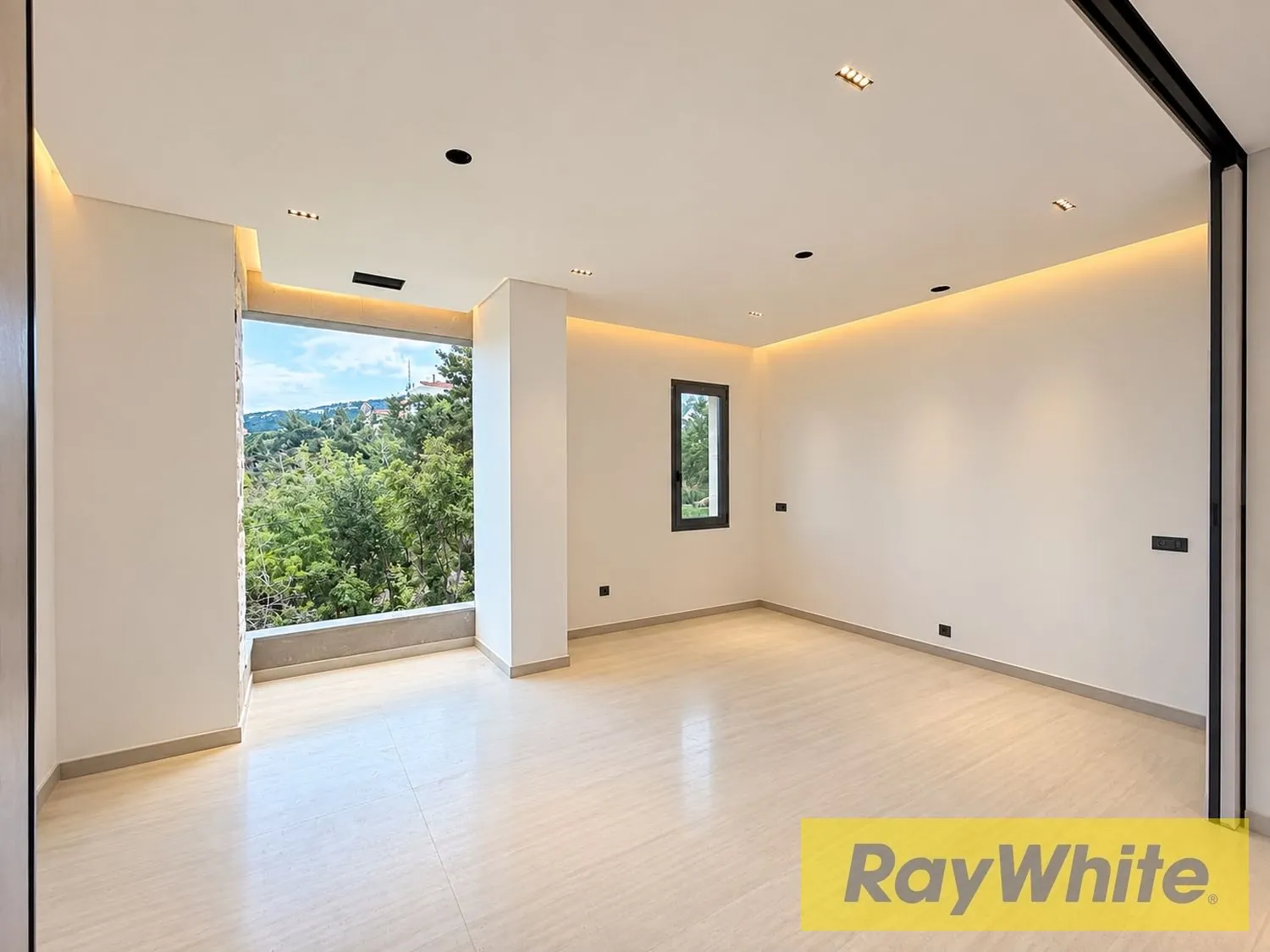 Luxury Duplex For Sale In Hbous — photo 3
