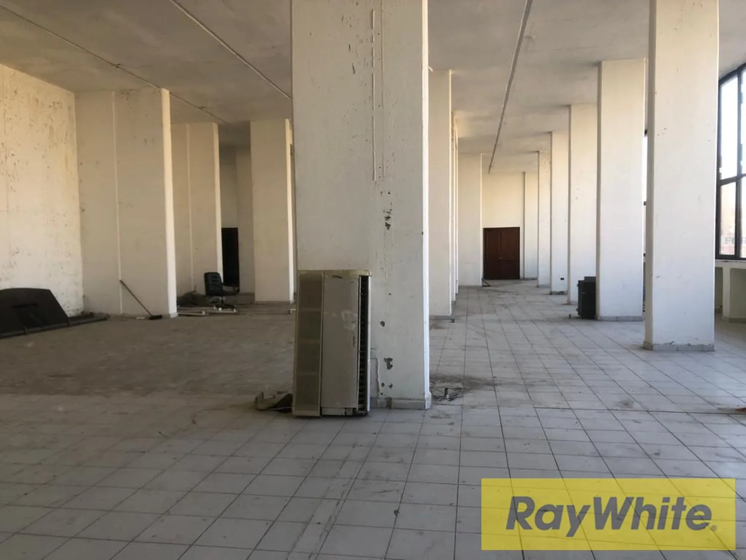 Open Space For Rent In Horch Tabet – Prime Location