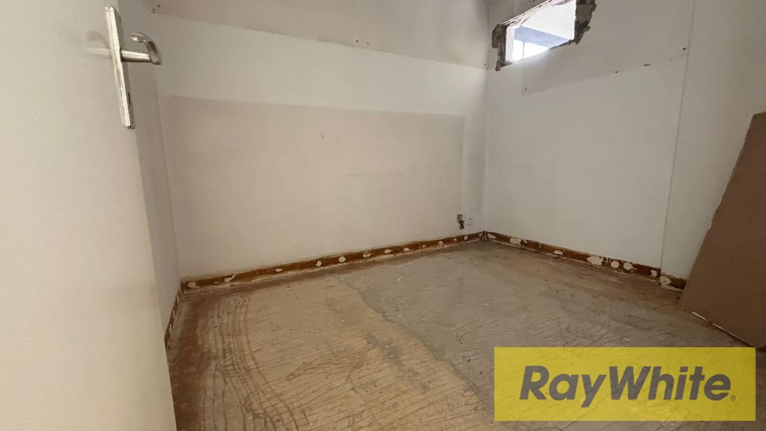 Office Space For Rent Badaro — الصورة 2